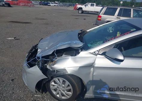 2019 Hyundai Elantra Se z USA, uszkodzony, nr VIN 5NPD74LF9KH412511